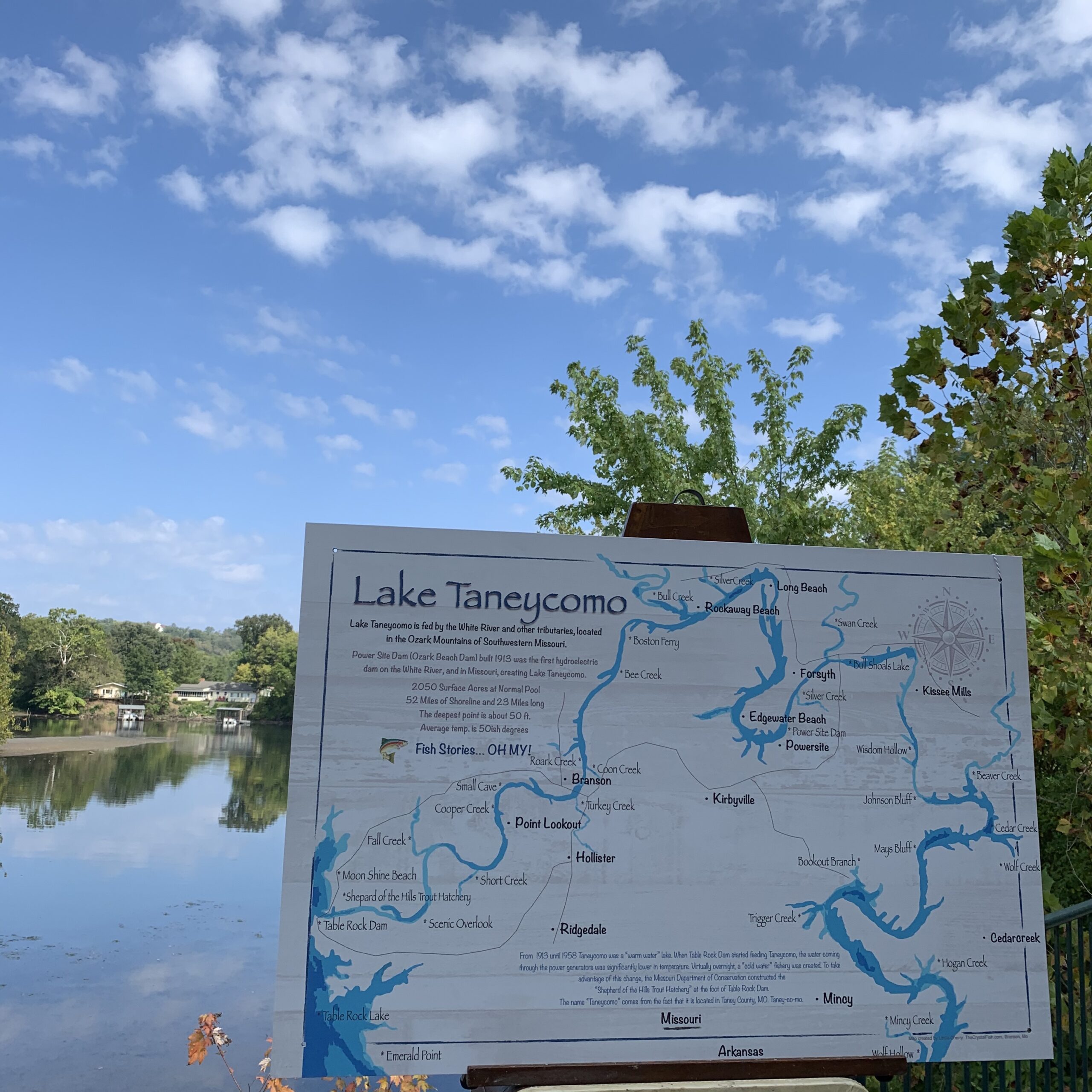 WOOD LAKE TANEYCOMO BLU WHT MAP - IMG 1268 Scaled 