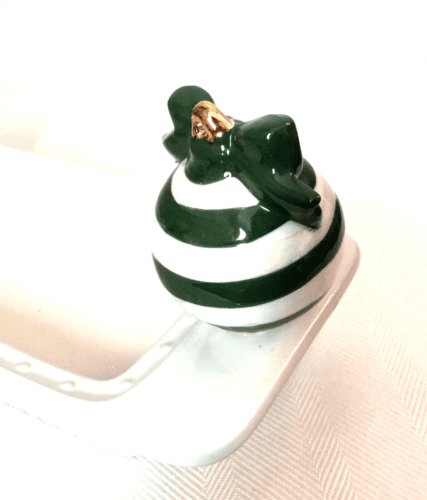 GREEN & WHITE ORNAMENT